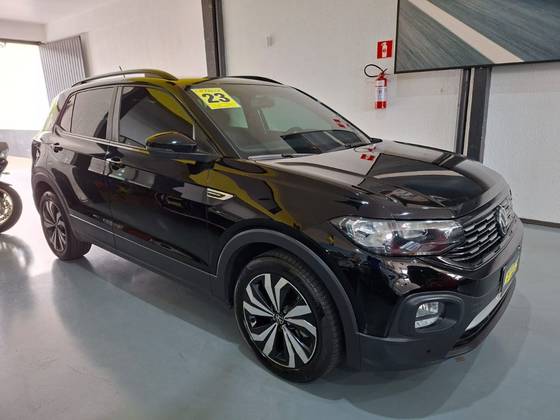 VOLKSWAGEN T-CROSS 1.0 200 TSI TOTAL FLEX COMFORTLINE AUTOMÁTICO VOLKSWAGEN T-CROSS 1.0 200 TSI TOTAL FLEX COMFORTLINE AUTOMÁTICO